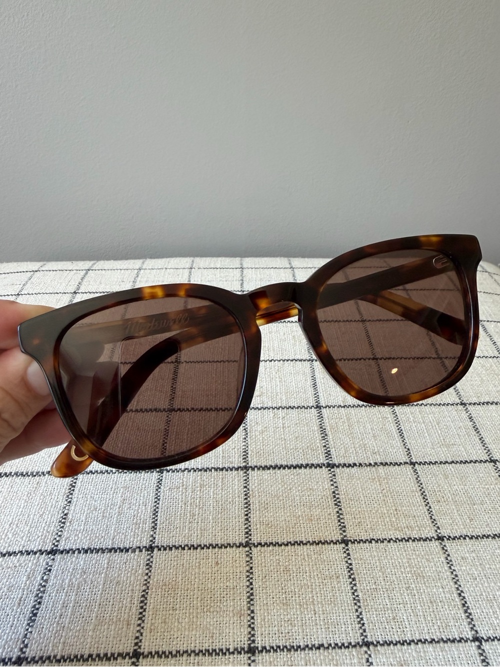 Madewell Ashcroft Sunglasses in Whiskey Tort - Picture 8 of 12